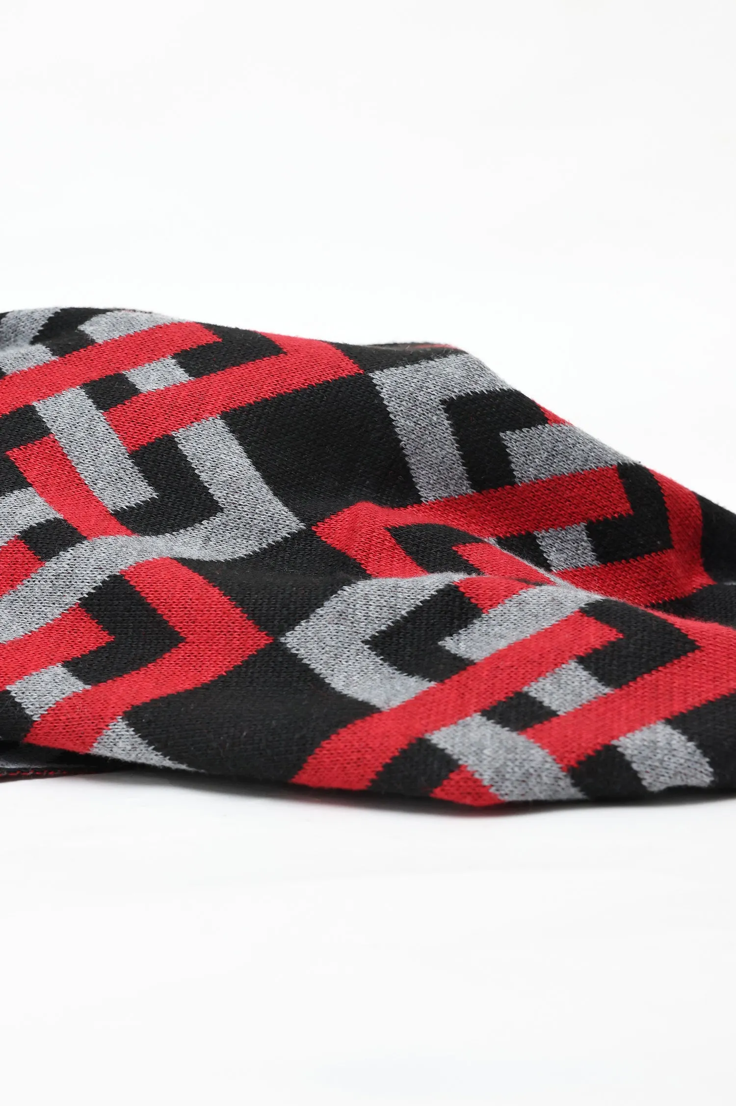 ABSTRACT PATTERNED KNIT SCARF-BLACK