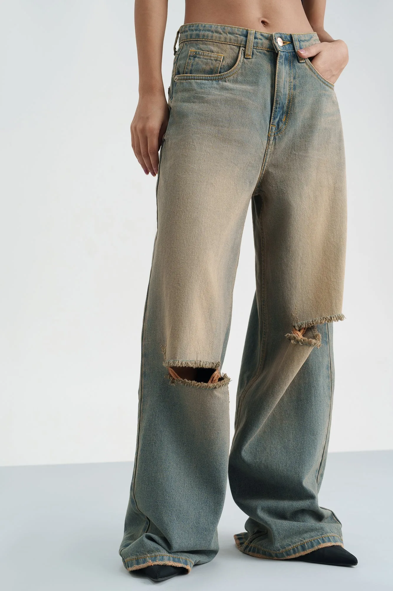 Canyon Style Super Wide Distressed Flare Jeans