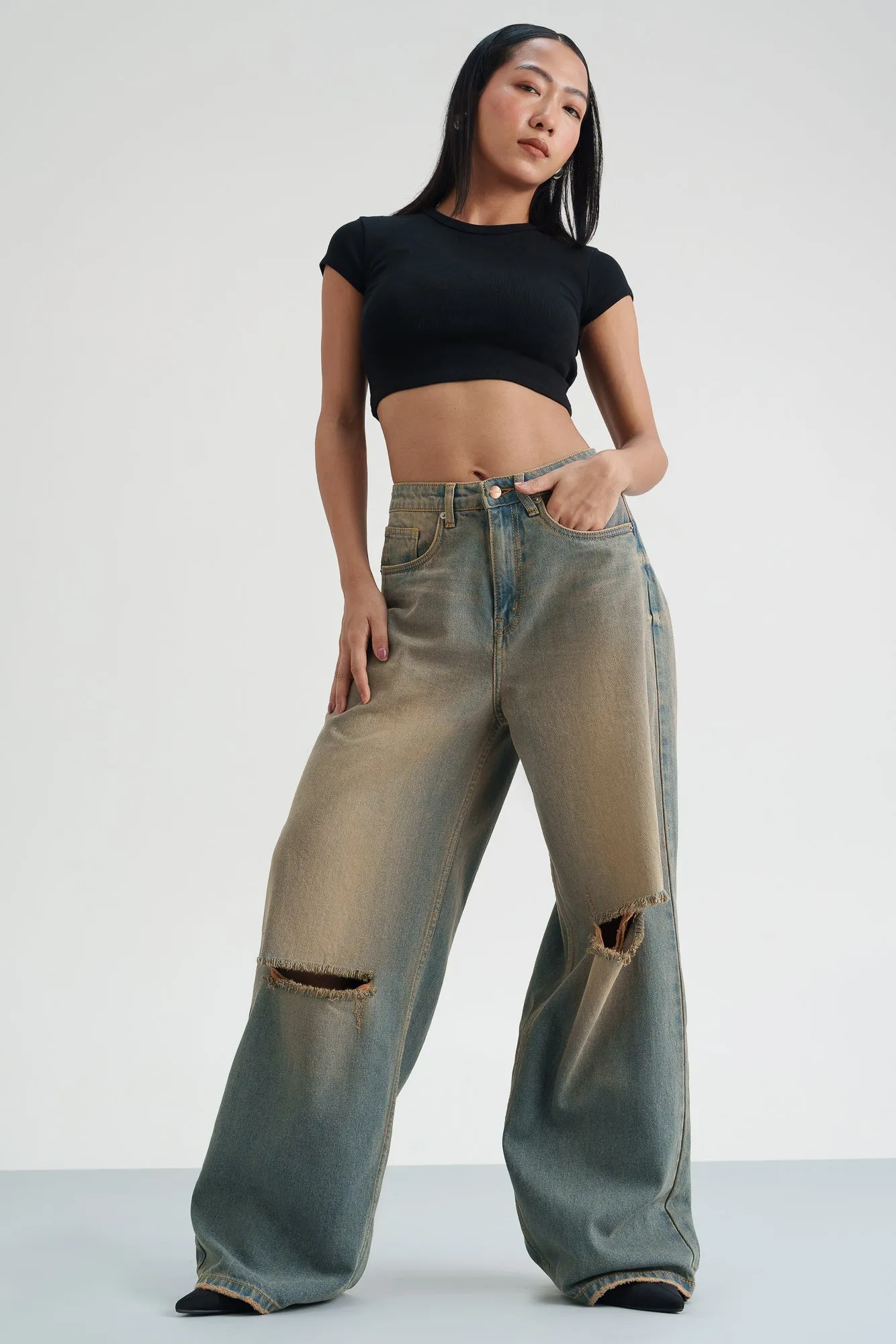 Canyon Style Super Wide Distressed Flare Jeans