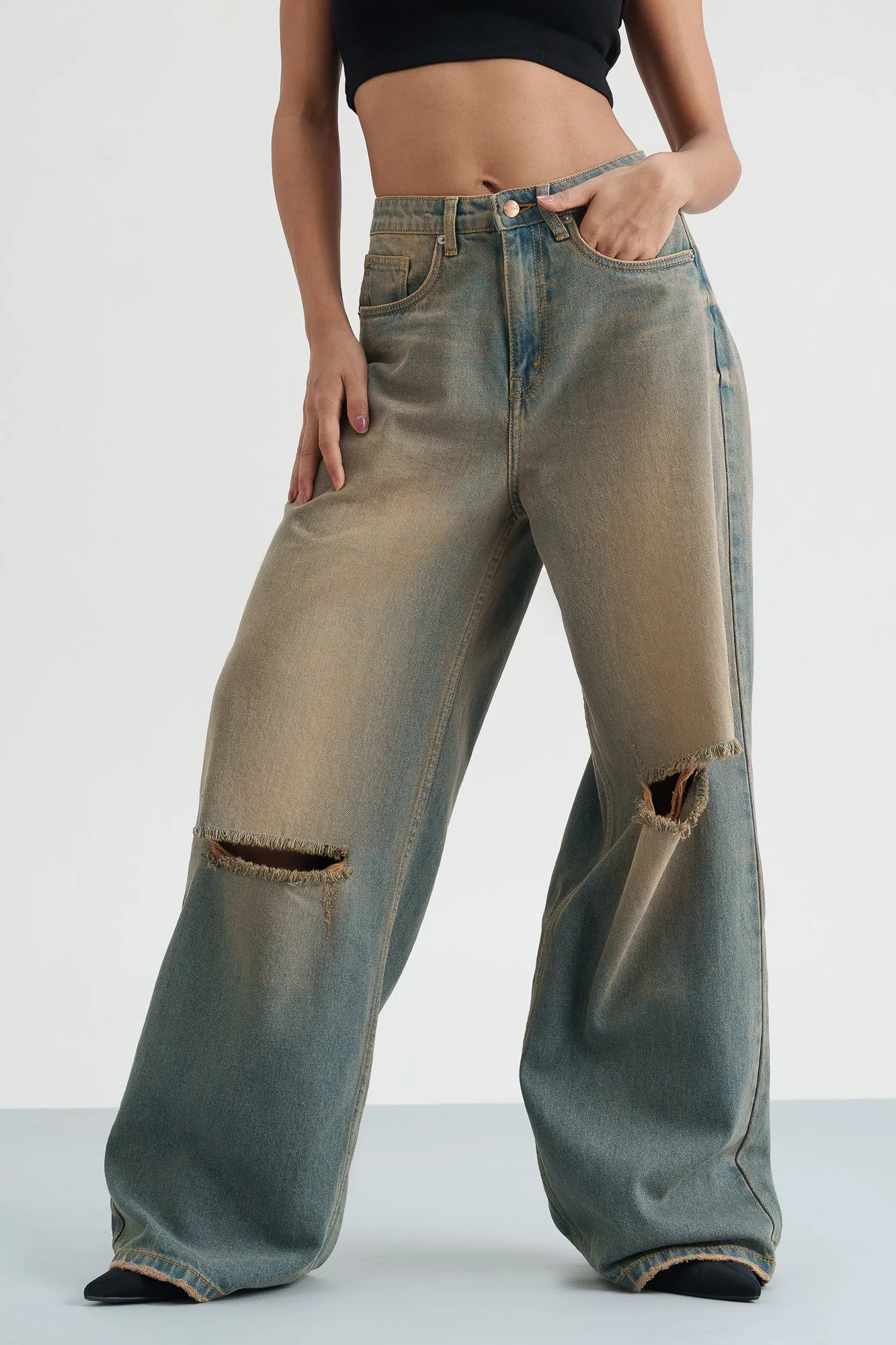 Canyon Style Super Wide Distressed Flare Jeans