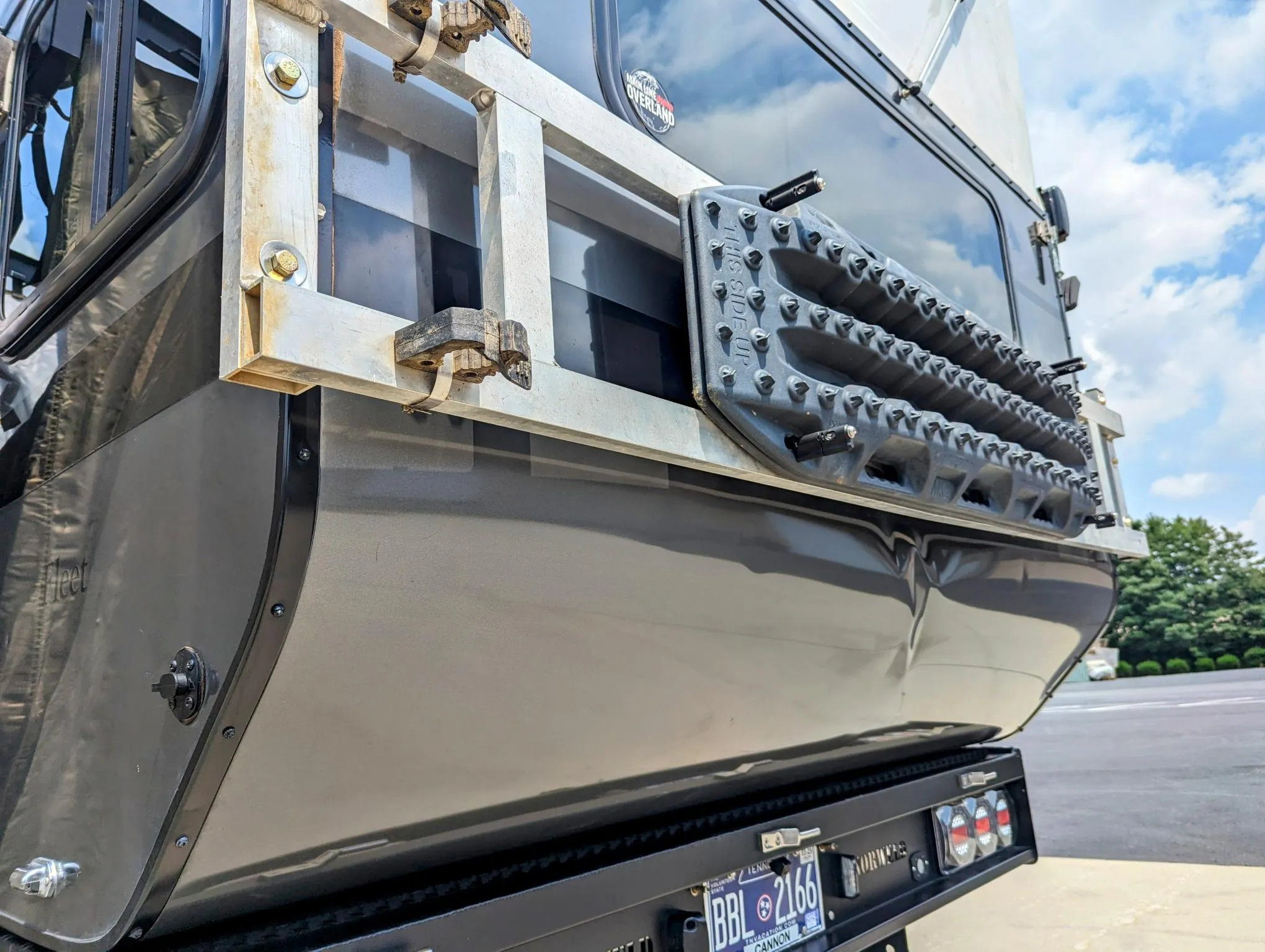 Customer Classified: 2020 Tacoma and Flatbed Four Wheel Camper Combo