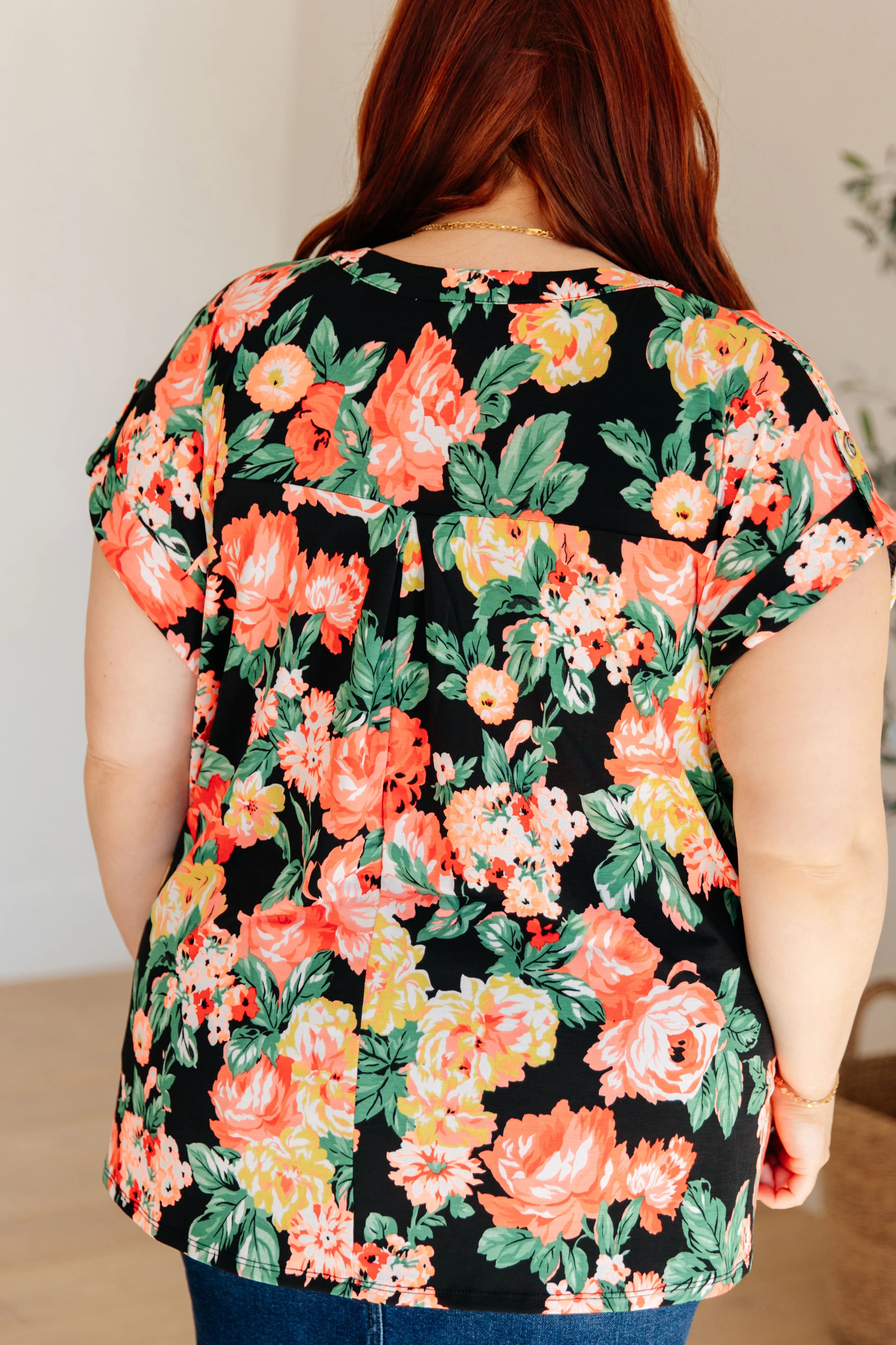 DEAR SCARLETT- Lizzy Cap Sleeve Top in Black Garden Floral