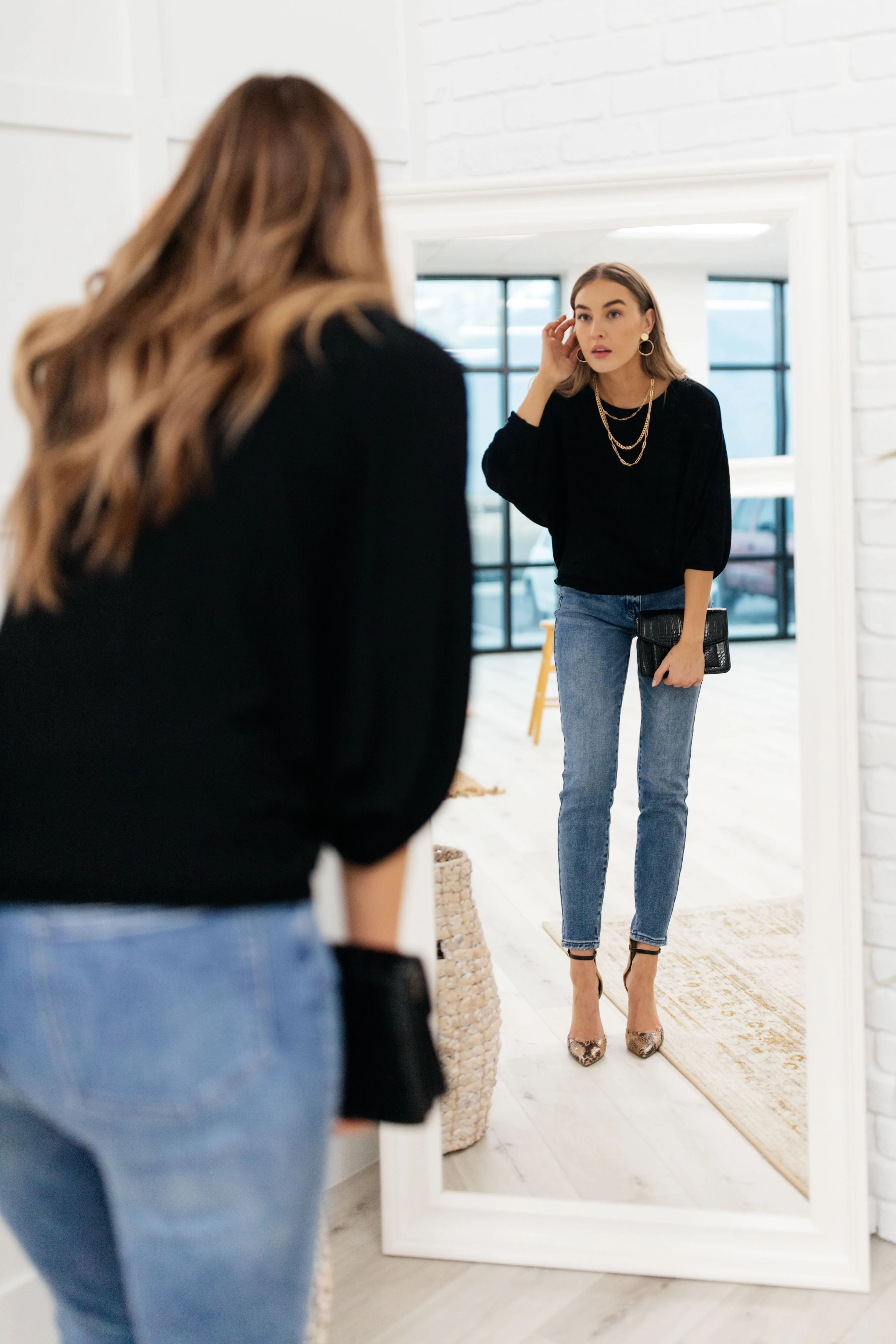 Flying Free Top In Black