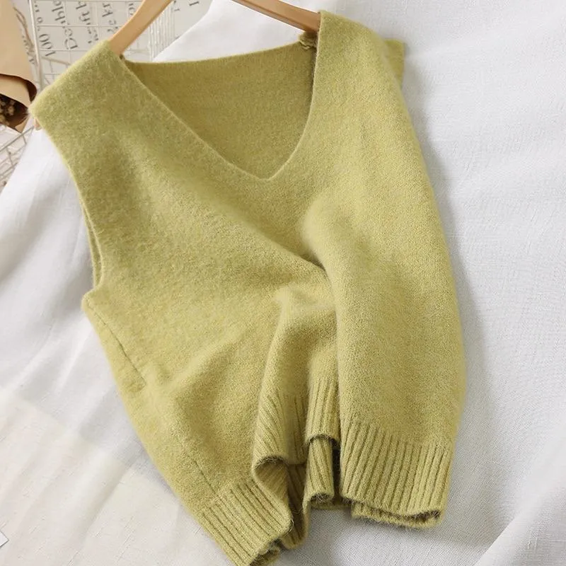 Knitted Sleeveless V-Neck Sweater Vest