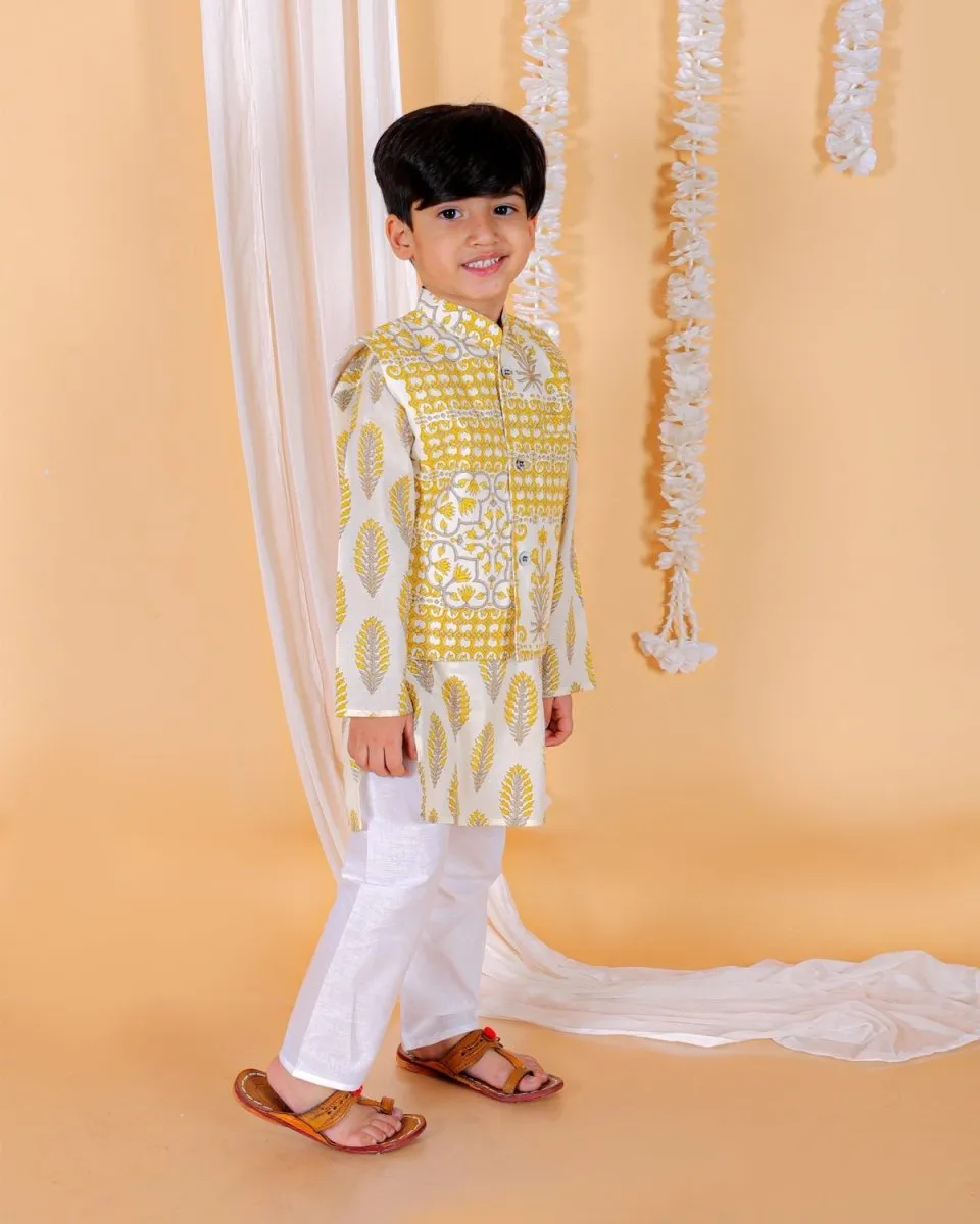 Madhupeela Boys Floral Print Jacket And Kurta Pajama Set