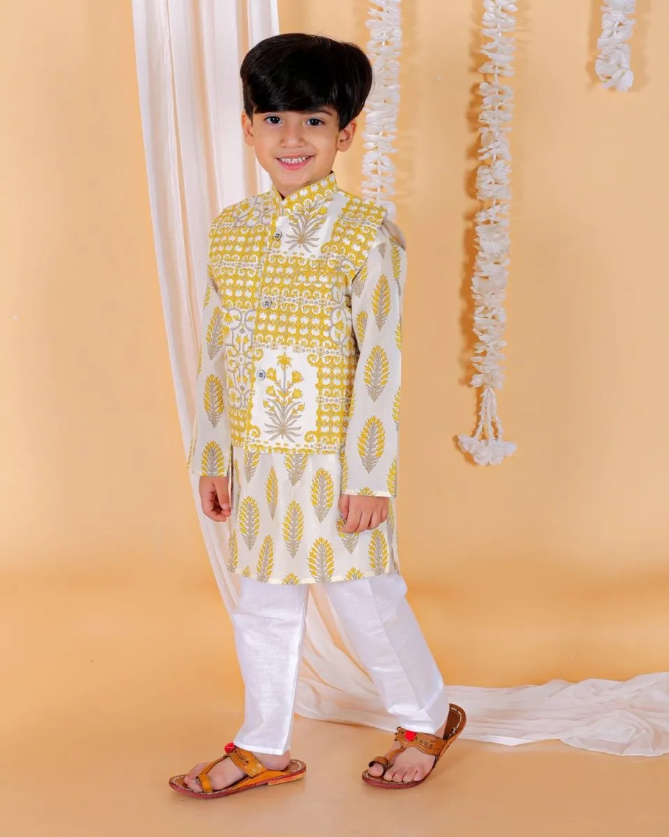 Madhupeela Boys Floral Print Jacket And Kurta Pajama Set