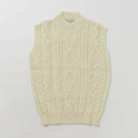 OLD DERBY KNITWEAR / Cable Turtle Slipover