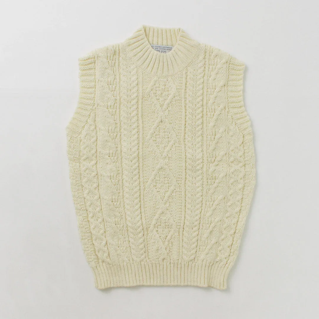 OLD DERBY KNITWEAR / Cable Turtle Slipover