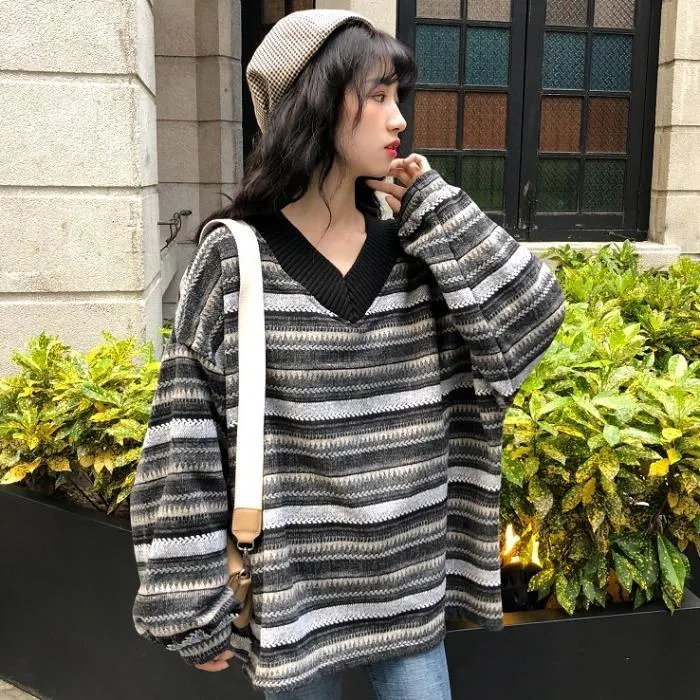 V-Neck Striped Korean Aesthetic Knitted Sweater