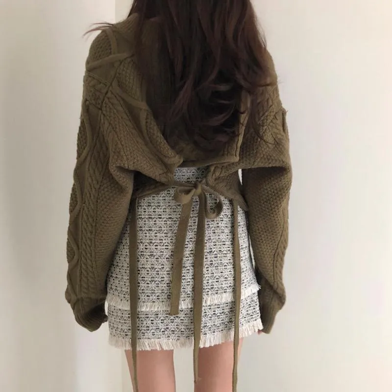 Vintage Loose Knit Braids Sweater   Small Skirt